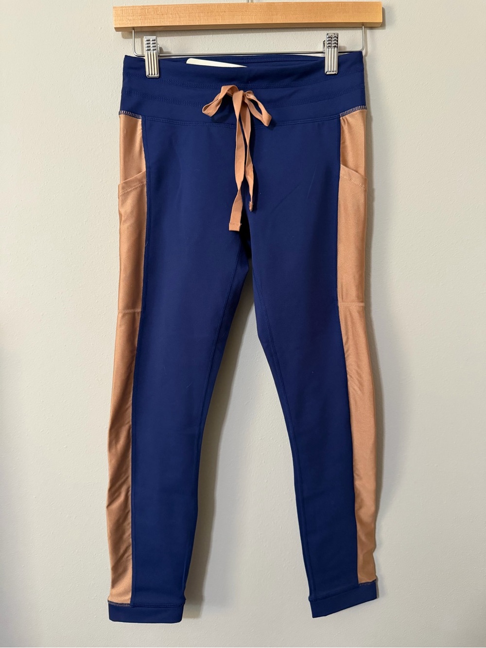 Fabletics Powerhold Mid-Rise Tie-Waist 7/8 Leggings Blue XS Activewear